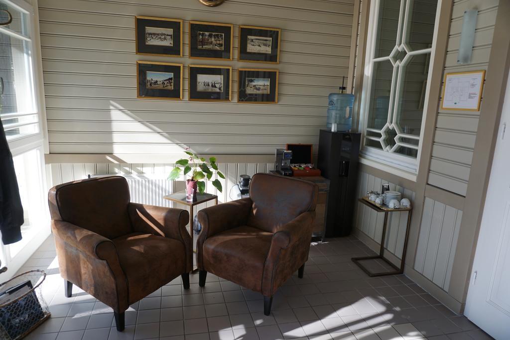 Wooden Villa Apartments Jūrkalne Esterno foto