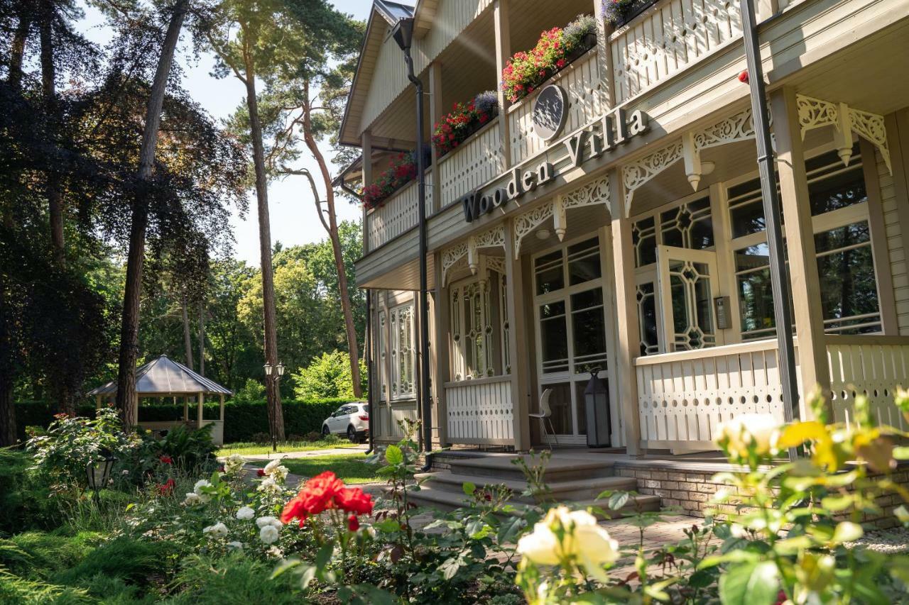 Wooden Villa Apartments Jūrkalne Esterno foto